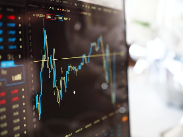 how to use ai for competitive market analysis