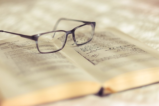 How to Use AI in Legal Research and Contract Review