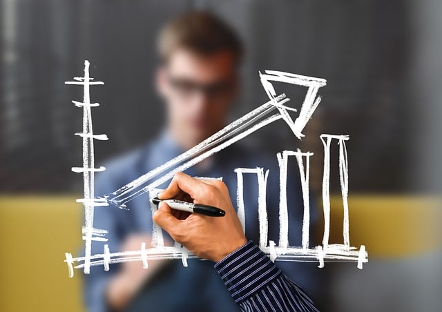 How to Use AI in Fashion for Trend Analysis and Forecasting
