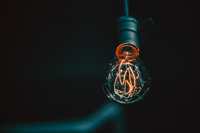 How to Use AI to Foster Innovation in Organizations