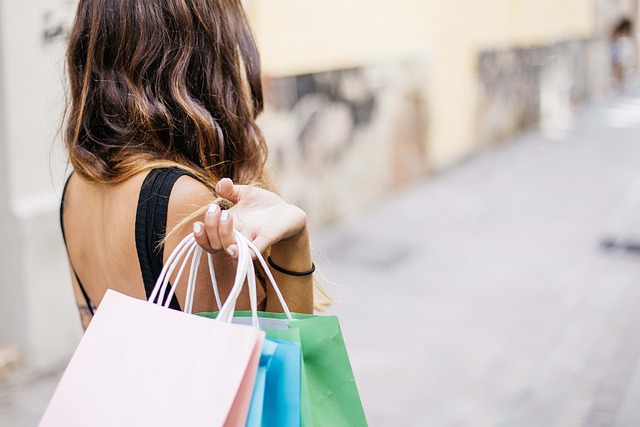how to use ai for customizing online shopping experiences